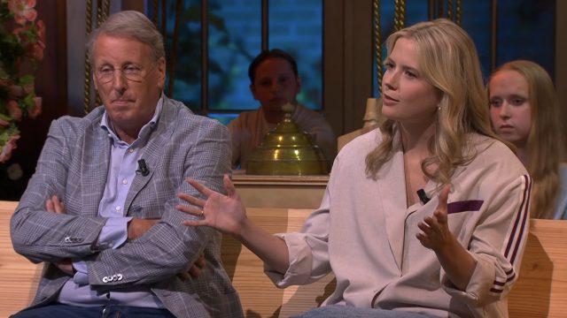 Noa Vahle in discussie met Chris Woerts: 'Al die Eredivisie-fans hebben nu de tv uitgezet!'