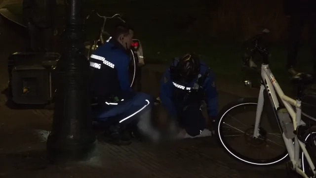 Handhaver wordt ernstig bedreigd door man met mes