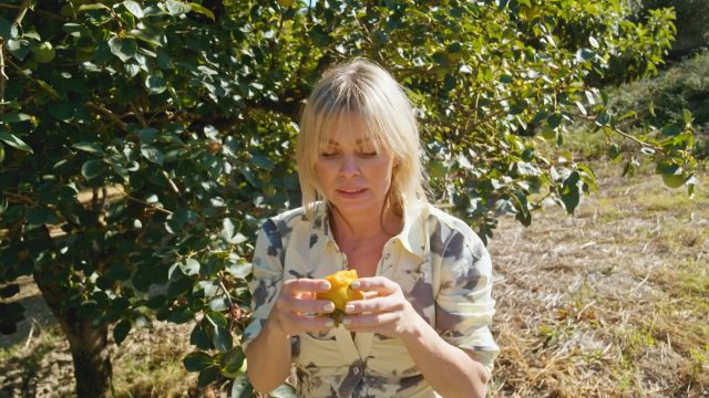 Bridget komt bedrogen uit bij de appelbomen