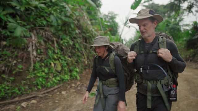 Ronald de Boer en dochter Demi zoeken verbinding in de jungle